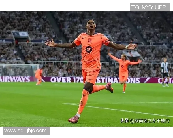 大腿粗的足球明星们如何用力量与技巧征服绿茵场